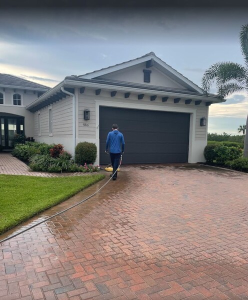 Residential Pressure Washing Services in Lakewood Ranch, FL (1)