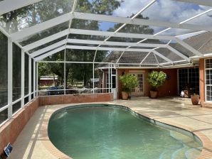 Residential Pressure Washing in Sarasota Springs, FL (4)