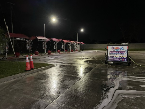 Commercial Pressure Washing in North Sarasota, FL (1)