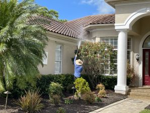 Residential Pressure Washing in Gulf Gate Estates, FL (3)