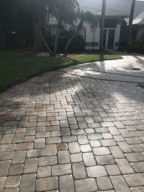 Before & After Pressure Washing in Venice, FL (2)