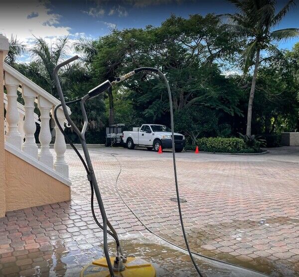 Pressure Washing Services in University Park, FL (1)